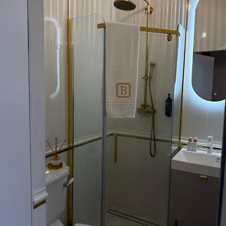 Batorego Apartment *